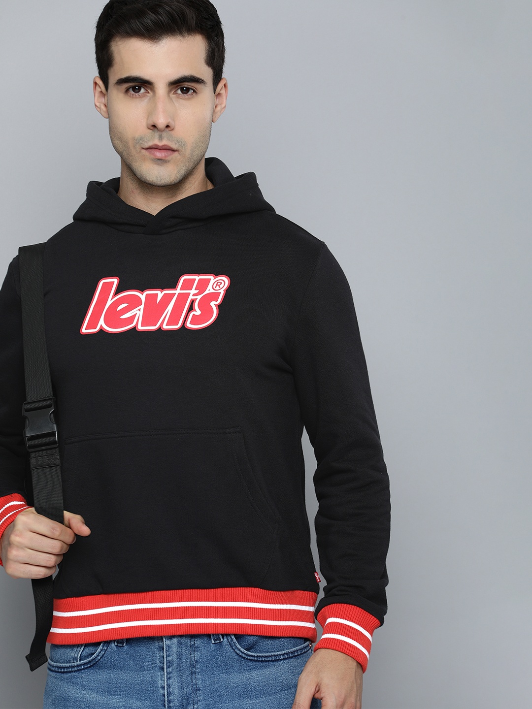 

Levis Barand Logo Printed Hooded Sweatshirt, Black