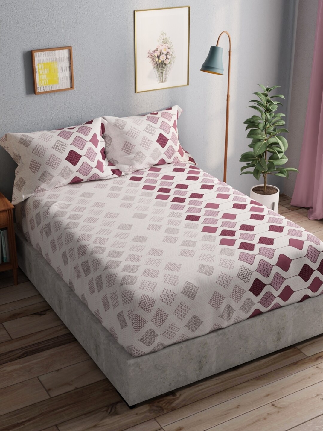 

BIANCA Off White & Purple Geometric Pure Cotton 140 TC Queen Bedsheet with 2 Pillow Covers