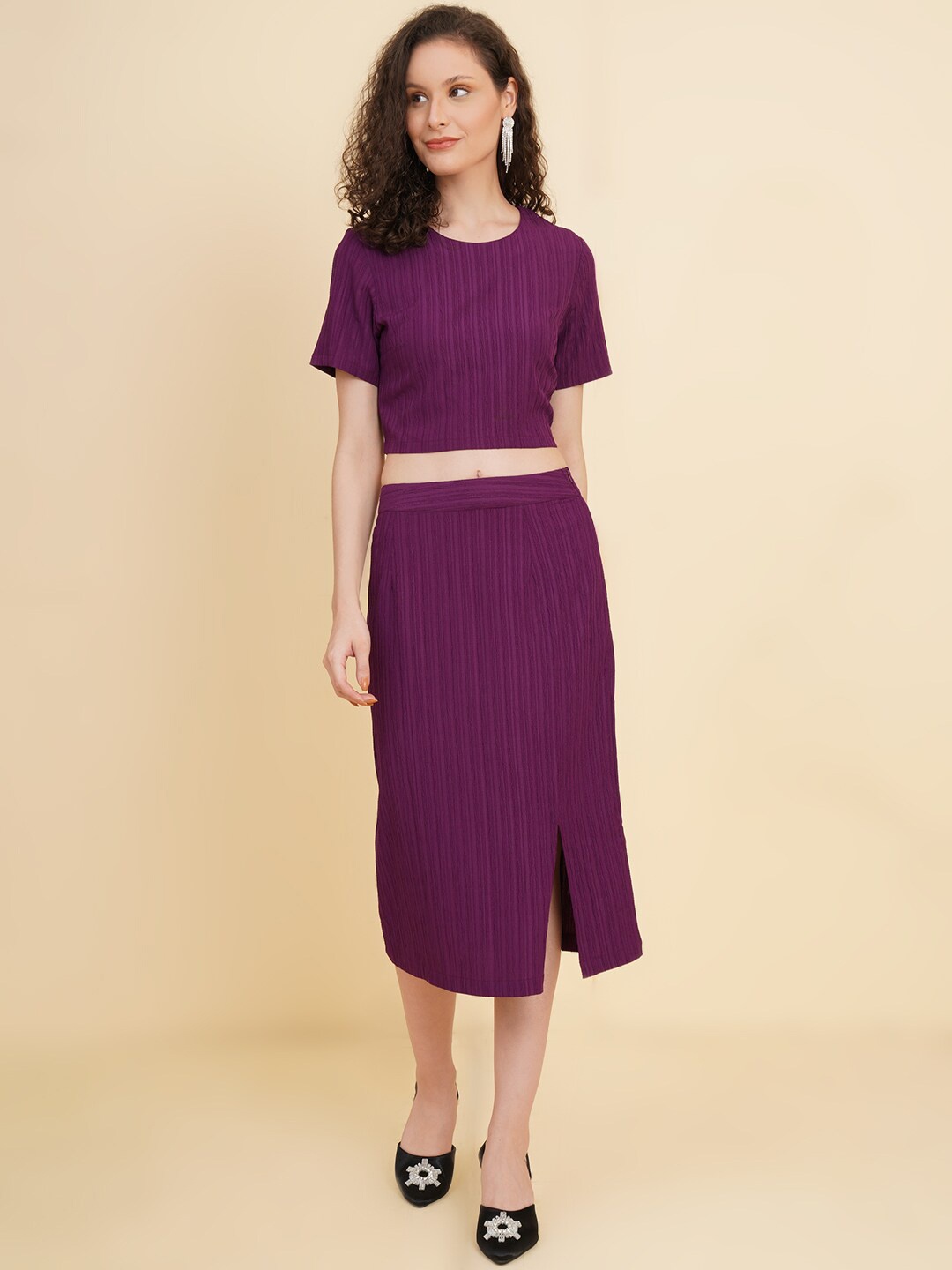 

RAASSIO Self Design Stretchable Crop Top & Skirt Co-Ords, Purple
