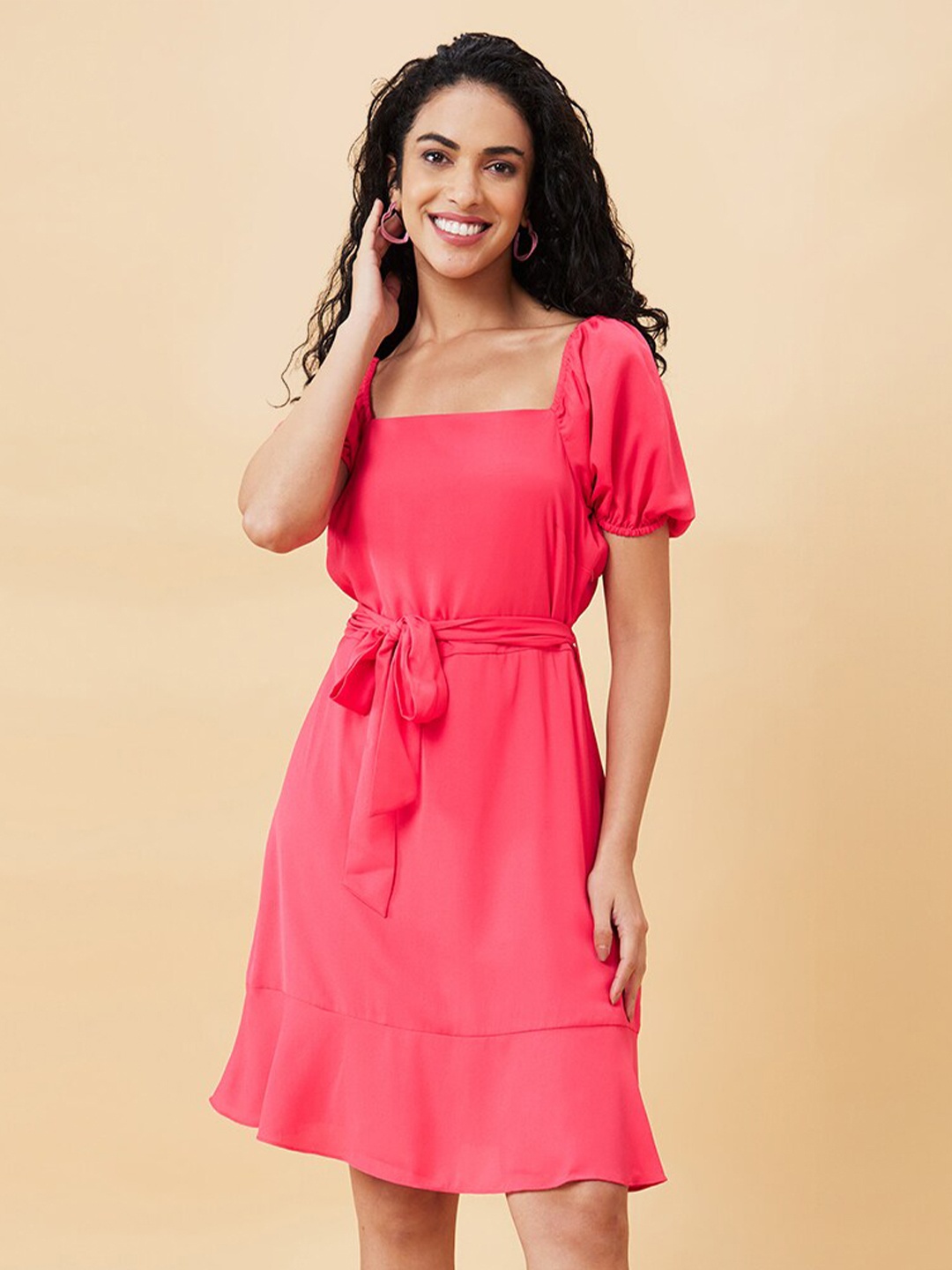 

Globus Pink Square Neck Puff Sleeves Fit & Flare Dress
