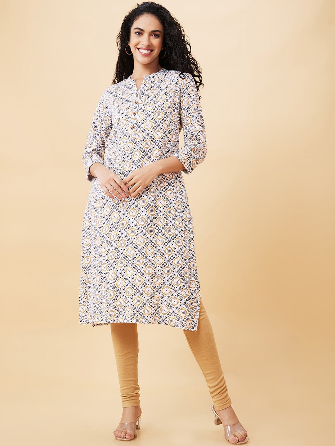 

Globus Off White Ethnic Motifs Printed Mandarin Collar Pure Cotton Kurta