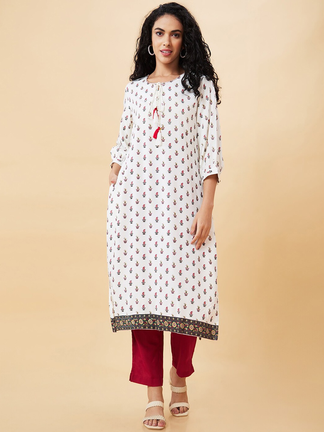 

Globus Off White Paisley Printed Tie-Up Neck Kurta