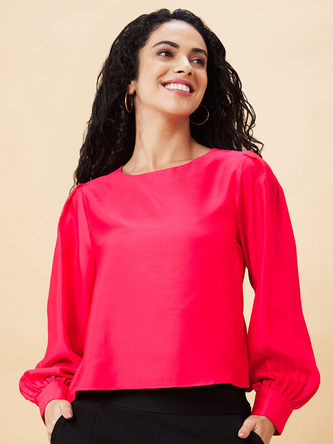 

Globus Pink Round Neck Bishop Sleeve Satin Top