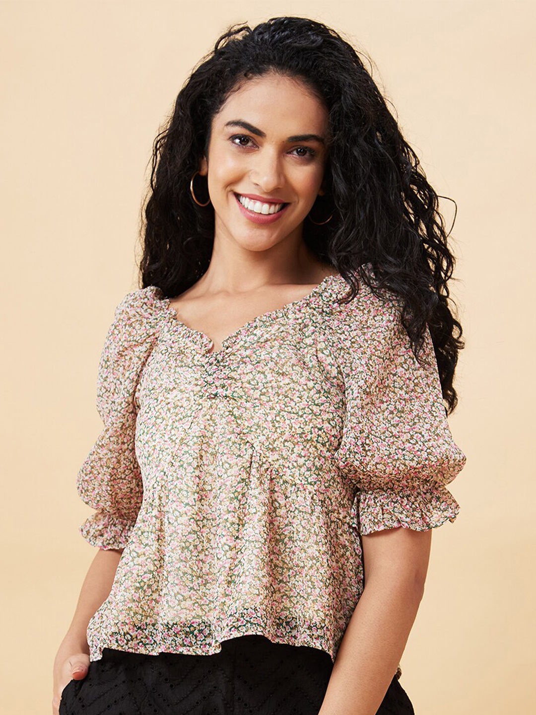 

Globus Green Floral Printed Empire Top