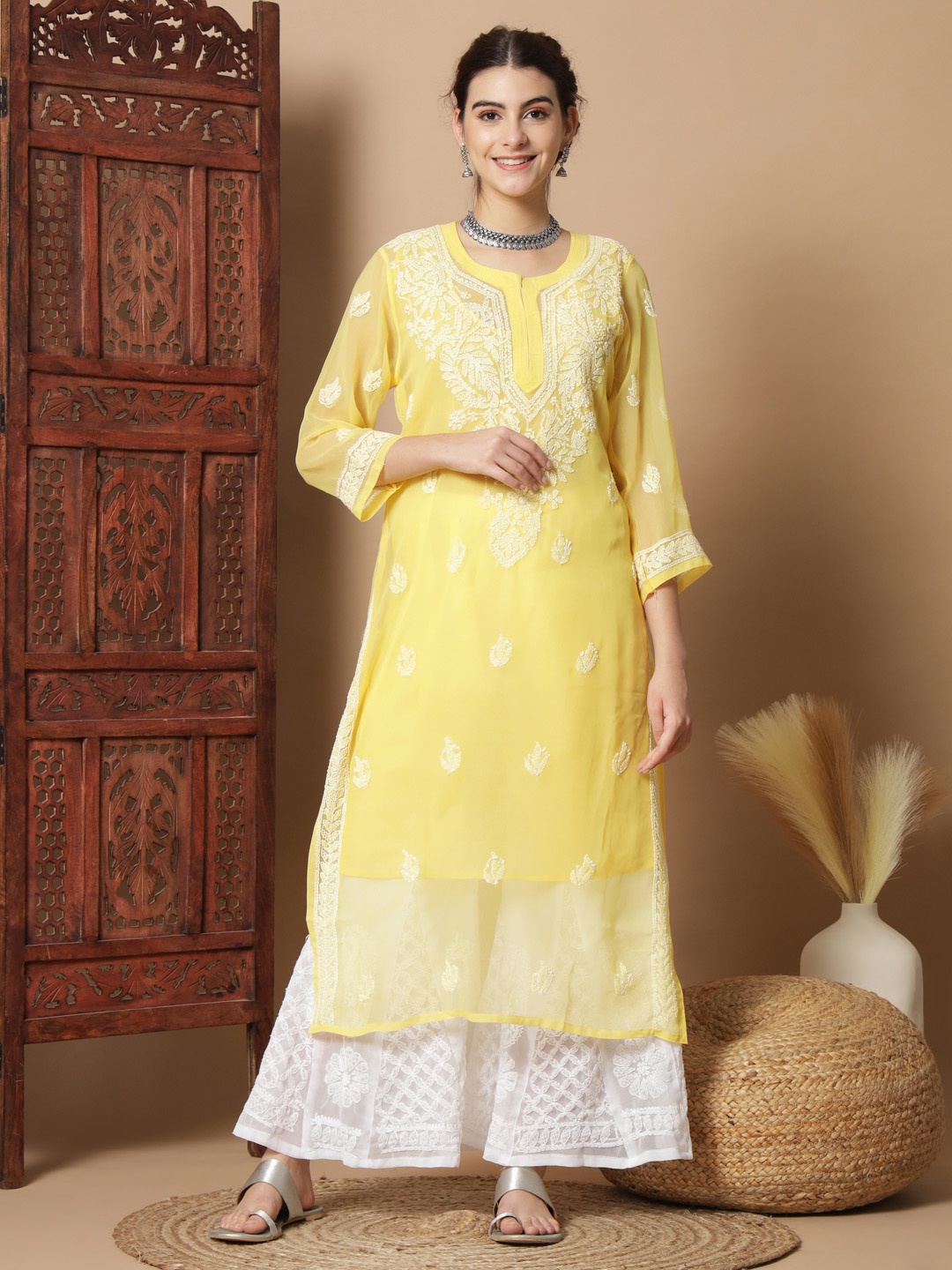 

Ethnava Ethnic Motifs Embroidered Chikankari Straight Kurta, Yellow