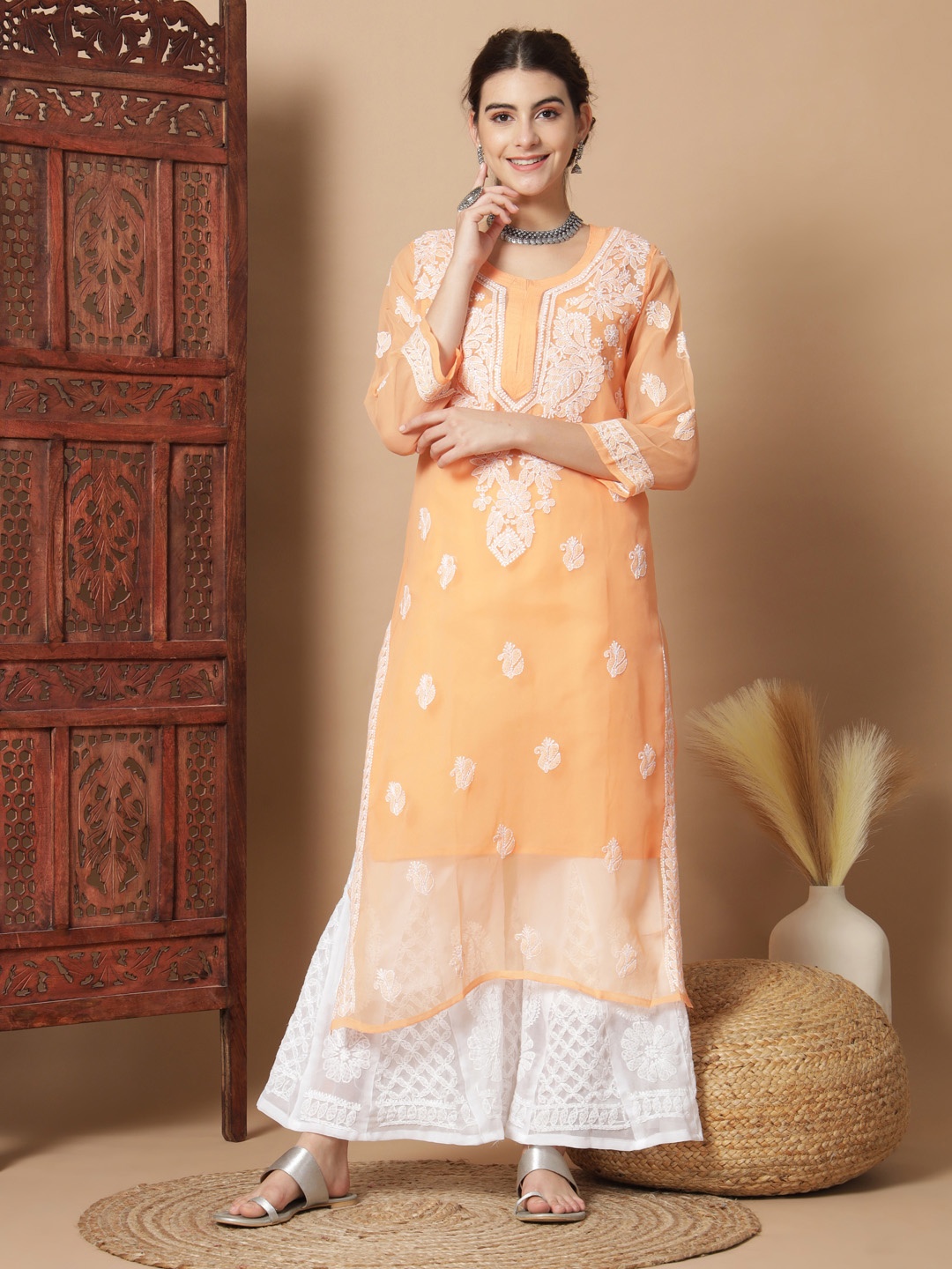 

Ethnava Ethnic Motifs Embroidered Chikankari Straight Kurta, Orange