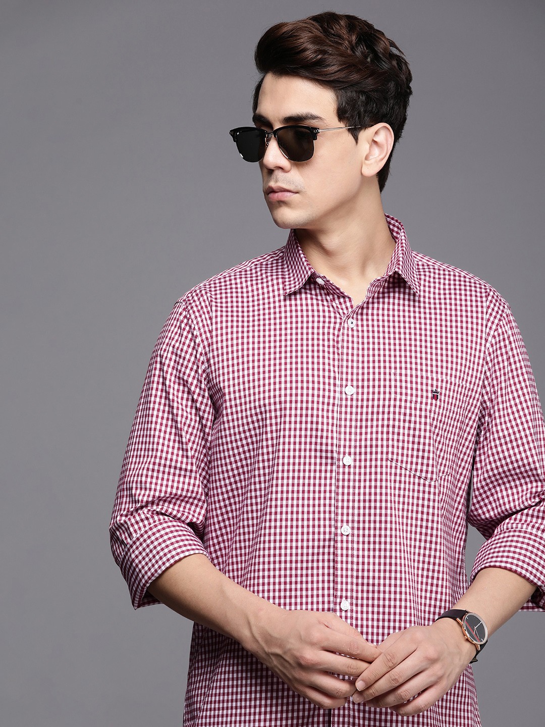 

Louis Philippe Sport Men Slim Fit Gingham Checks Casual Shirt, Red