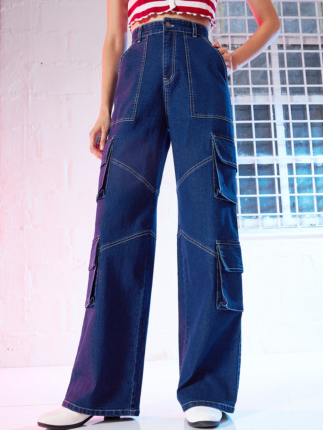 

SASSAFRAS Women High Rise Straight Fit Clean Look Stretchable Cargo Jeans, Blue