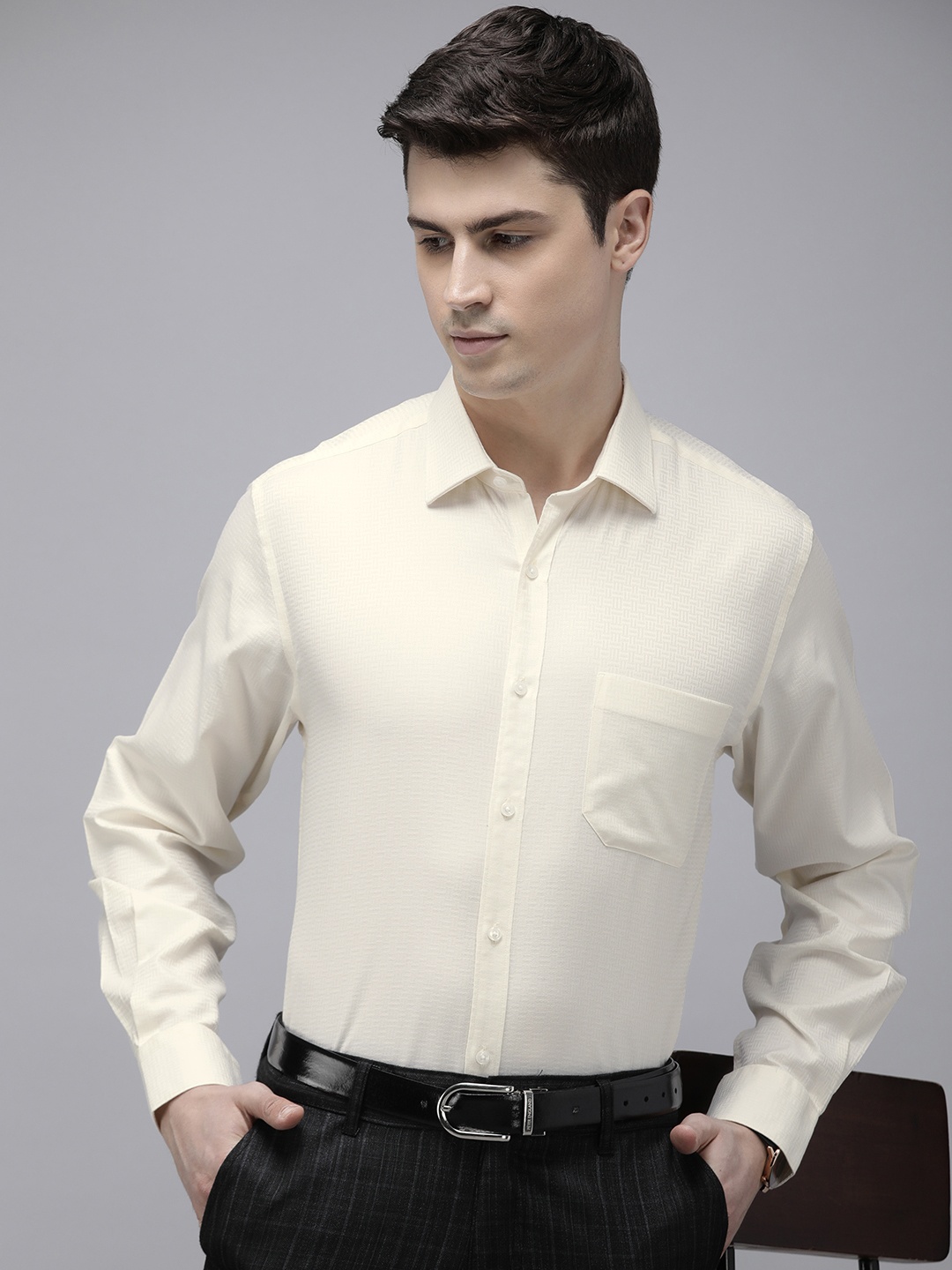 

Van Heusen Men Opaque Cotton Formal Shirt, Yellow