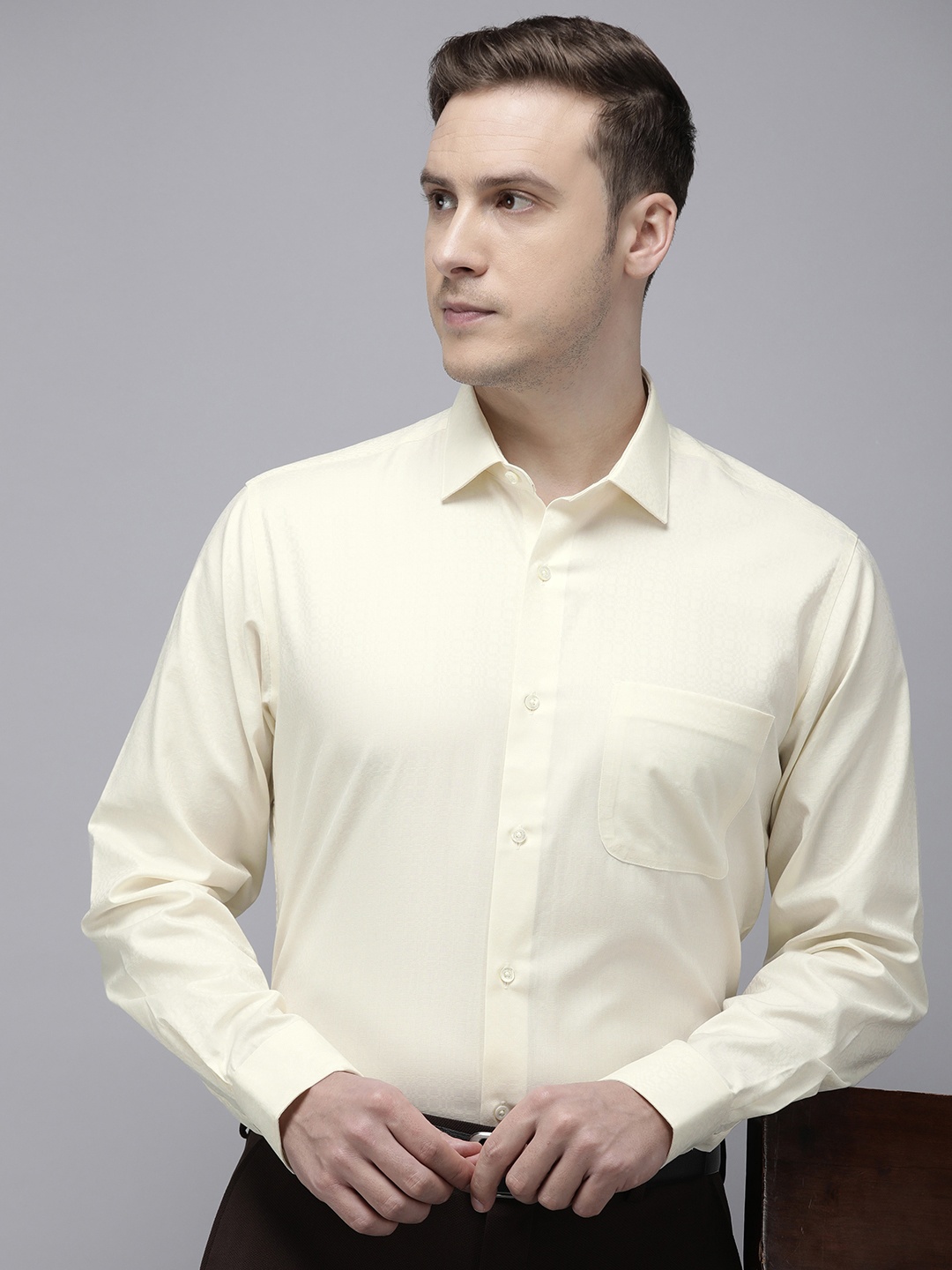 

Van Heusen Men Slim Fit Opaque Cotton Formal Shirt, Off white