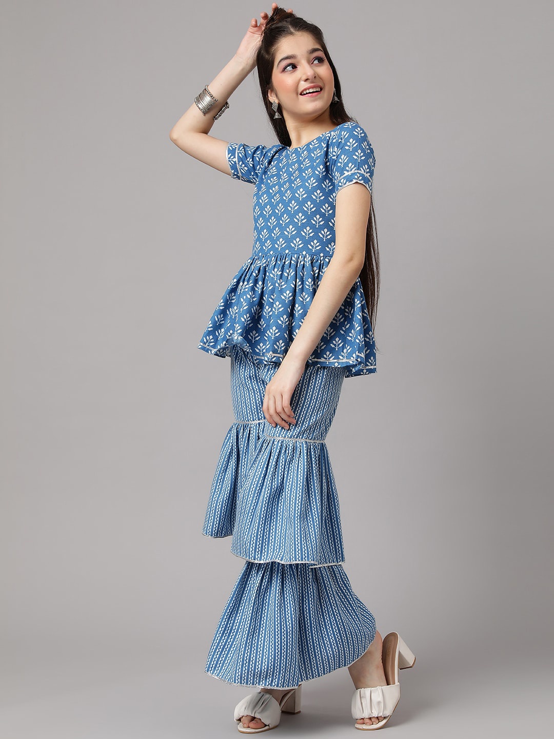 

Inddus Girls Floral Printed Regular A-Line Kurti with Sharara, Blue