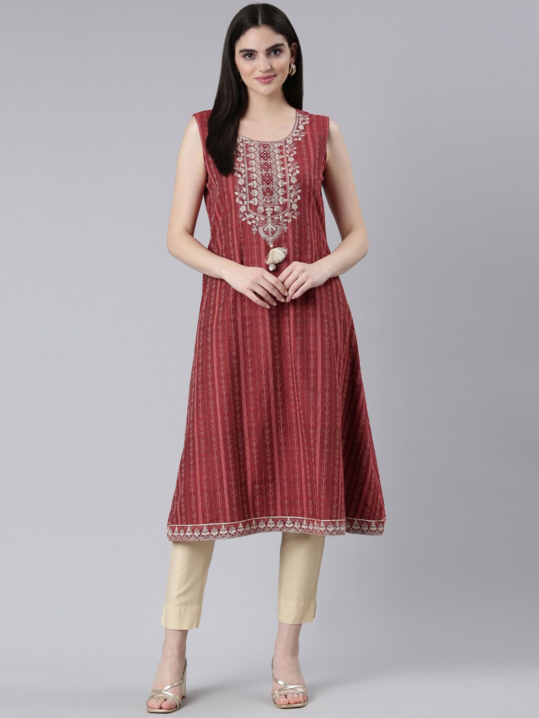 

Neerus Striped Round Neck Thread Work Sequined Pure Cotton A-Line Kurta, Maroon