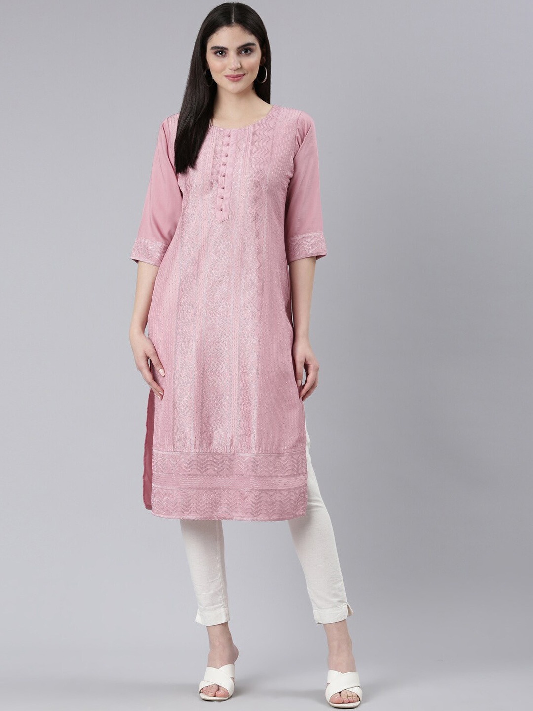 

Neerus Geometric Embroidered Thread Work Pure Silk Kurta, Pink