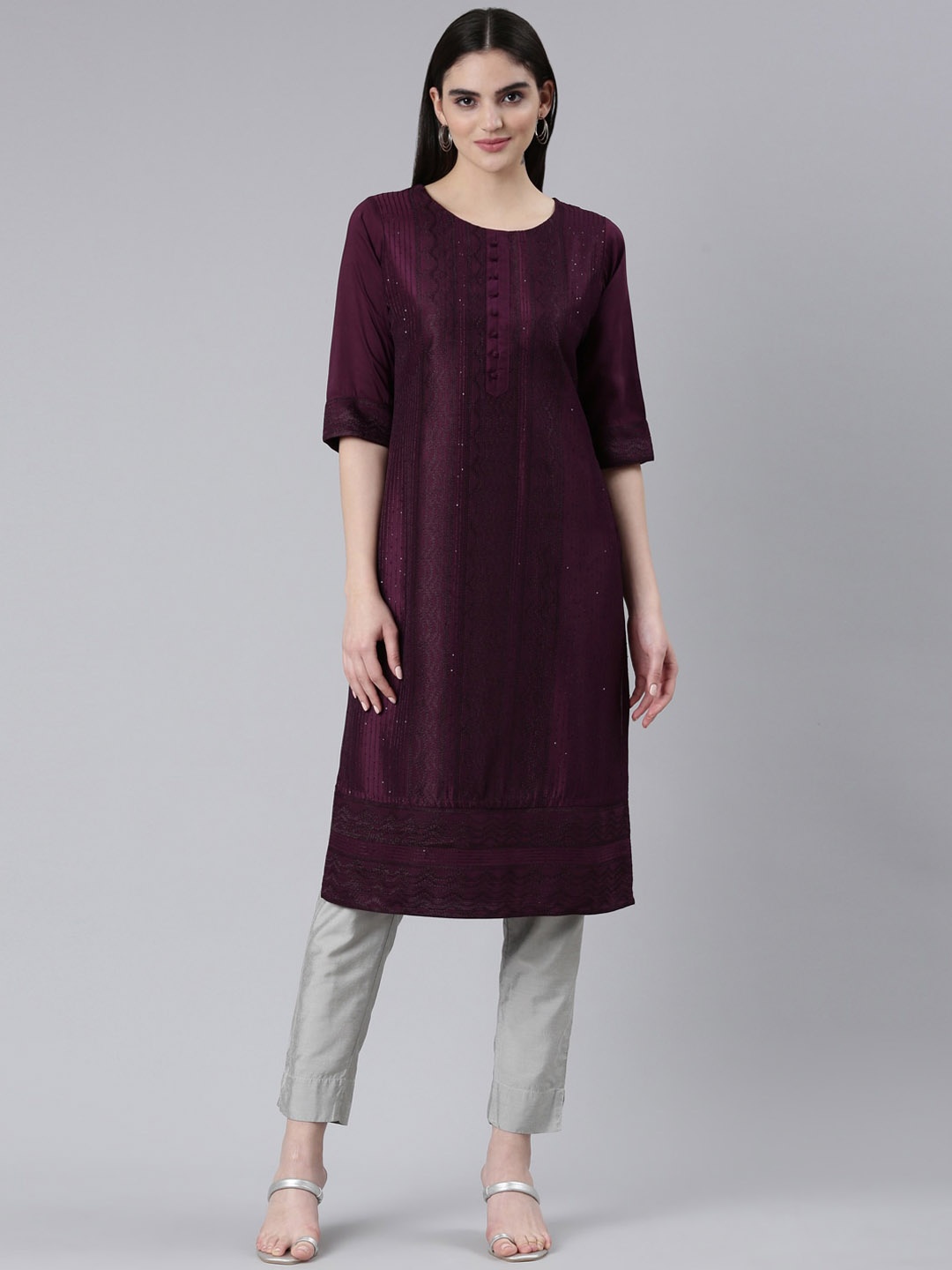 

Neerus Geometric Embroidered Thread Work Pure Silk Kurta, Purple