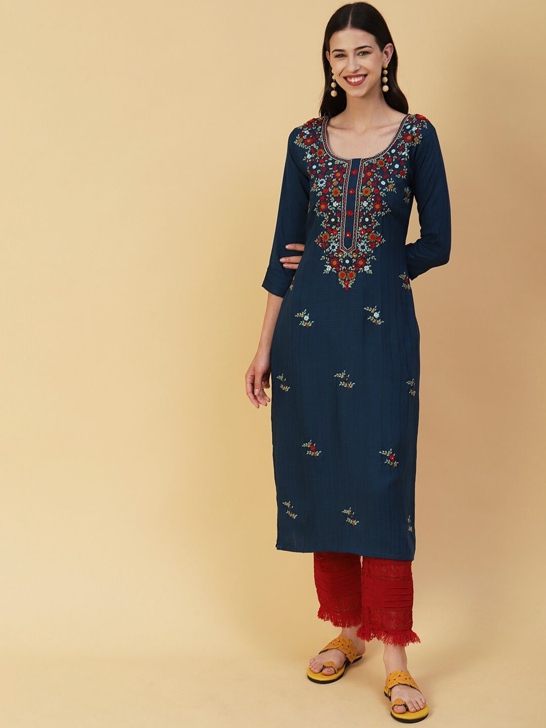 

FASHOR Teal Blue Floral Embroidered Thread Work Detailed Straight Kurta