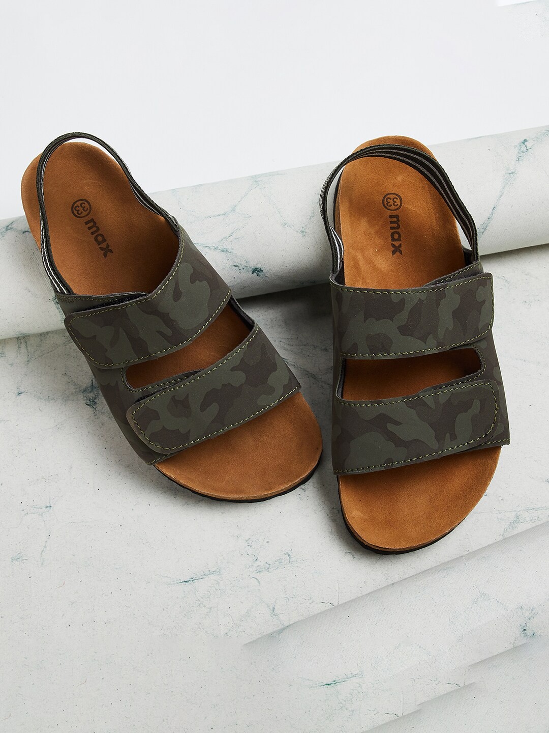 

max Boys Printed Comfort Sandals, Olive