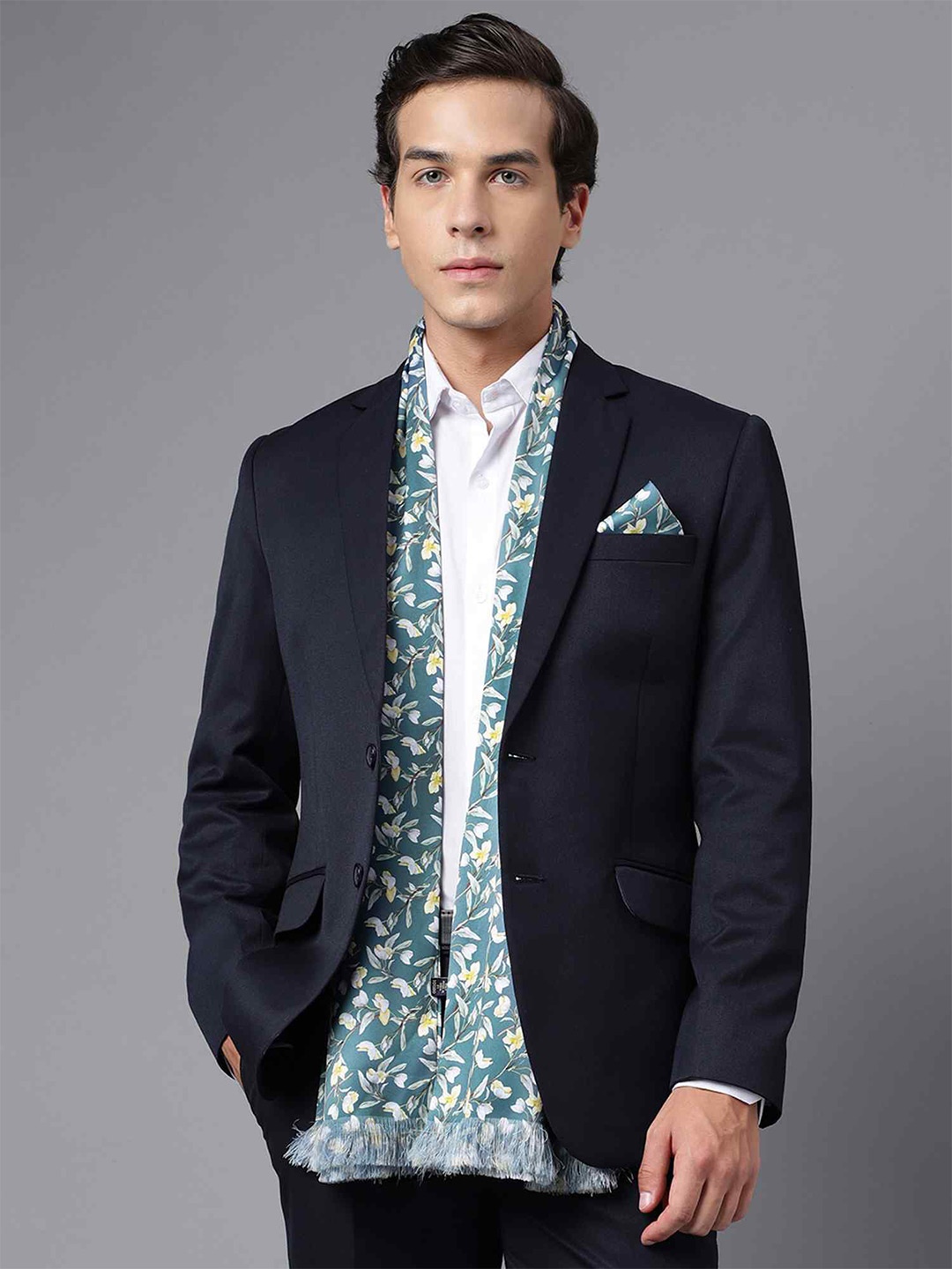 

Tossido Printed Satin Stole & Pocket Square, Green