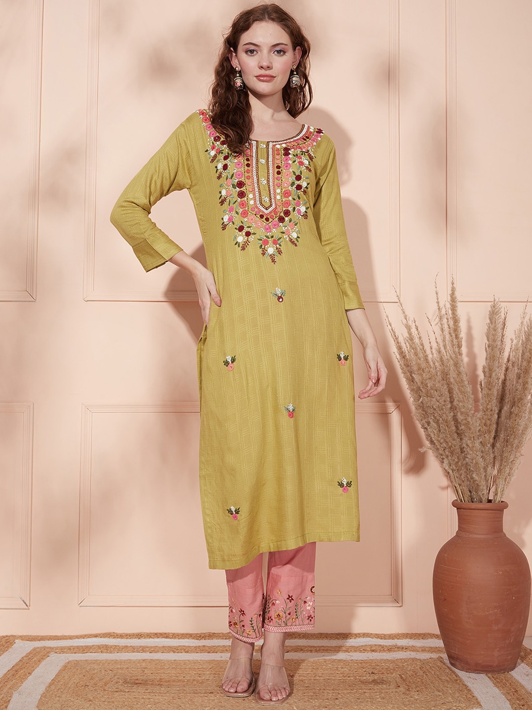 

FASHOR Green Embroidered Thread Work Straight Kurta