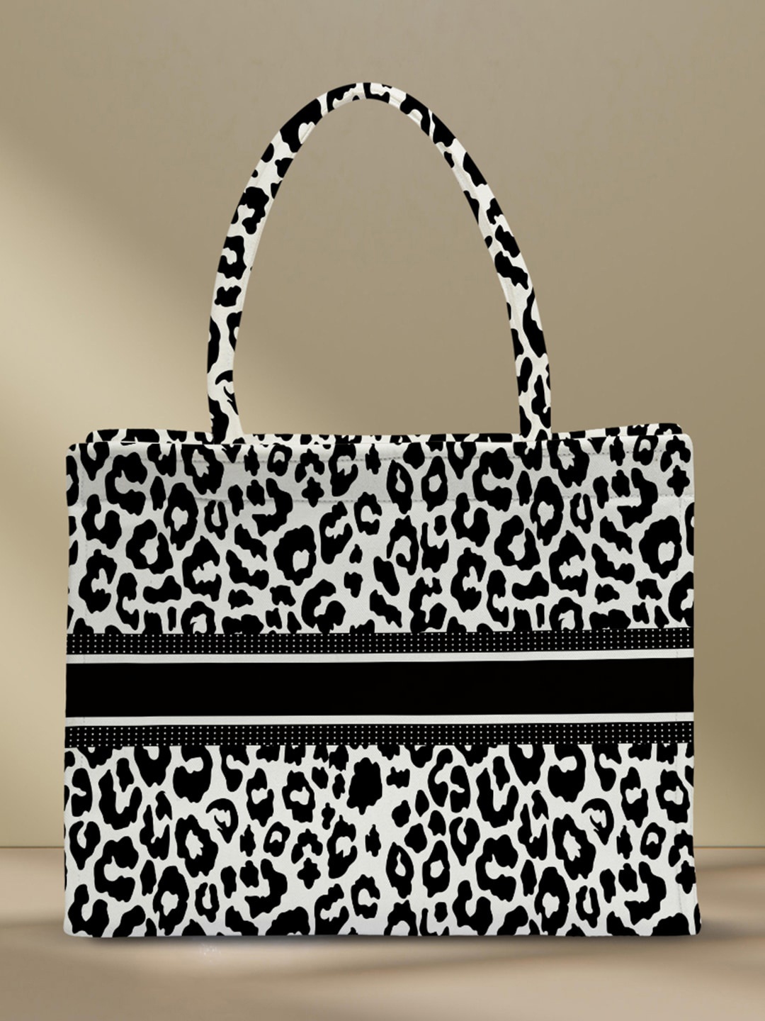 

Crazy Corner Animal Swagger Handheld Bag, Black
