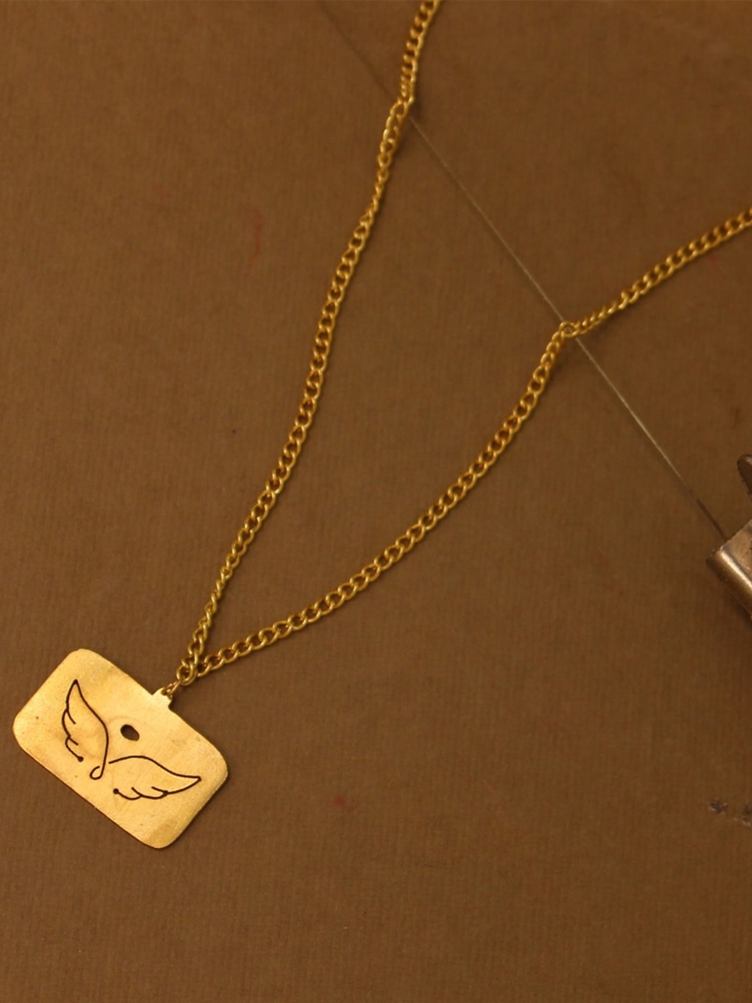 

Goldnera Gold-plated Pendant With Chain