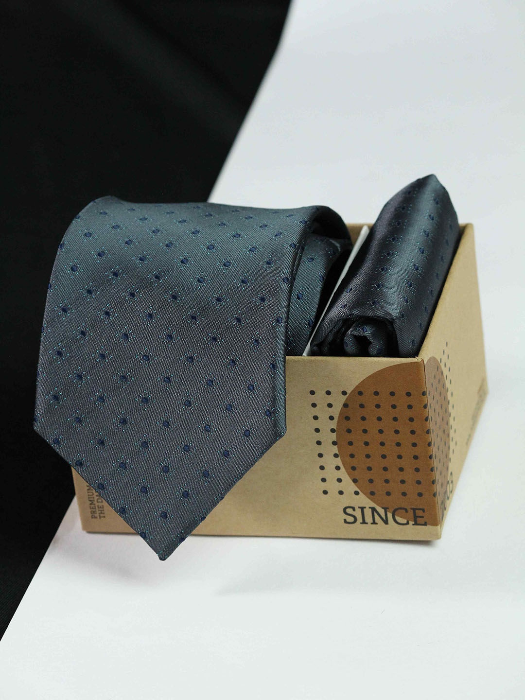 

Tossido Men Woven Design Tie And Pocket Square Accessory Gift Set, Grey