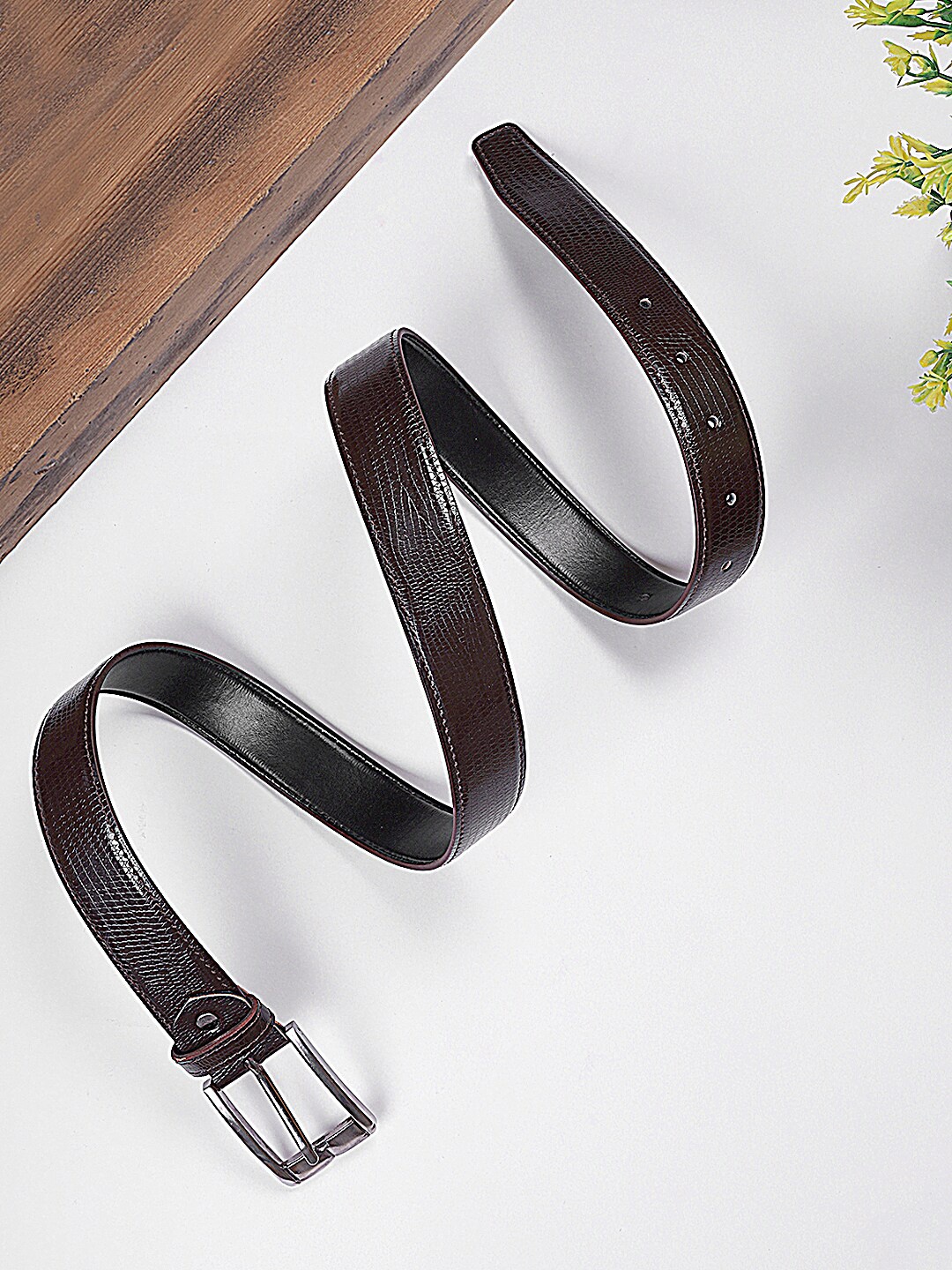 

INVICTUS Men Textured Artificial Leather Formal Belt, Brown