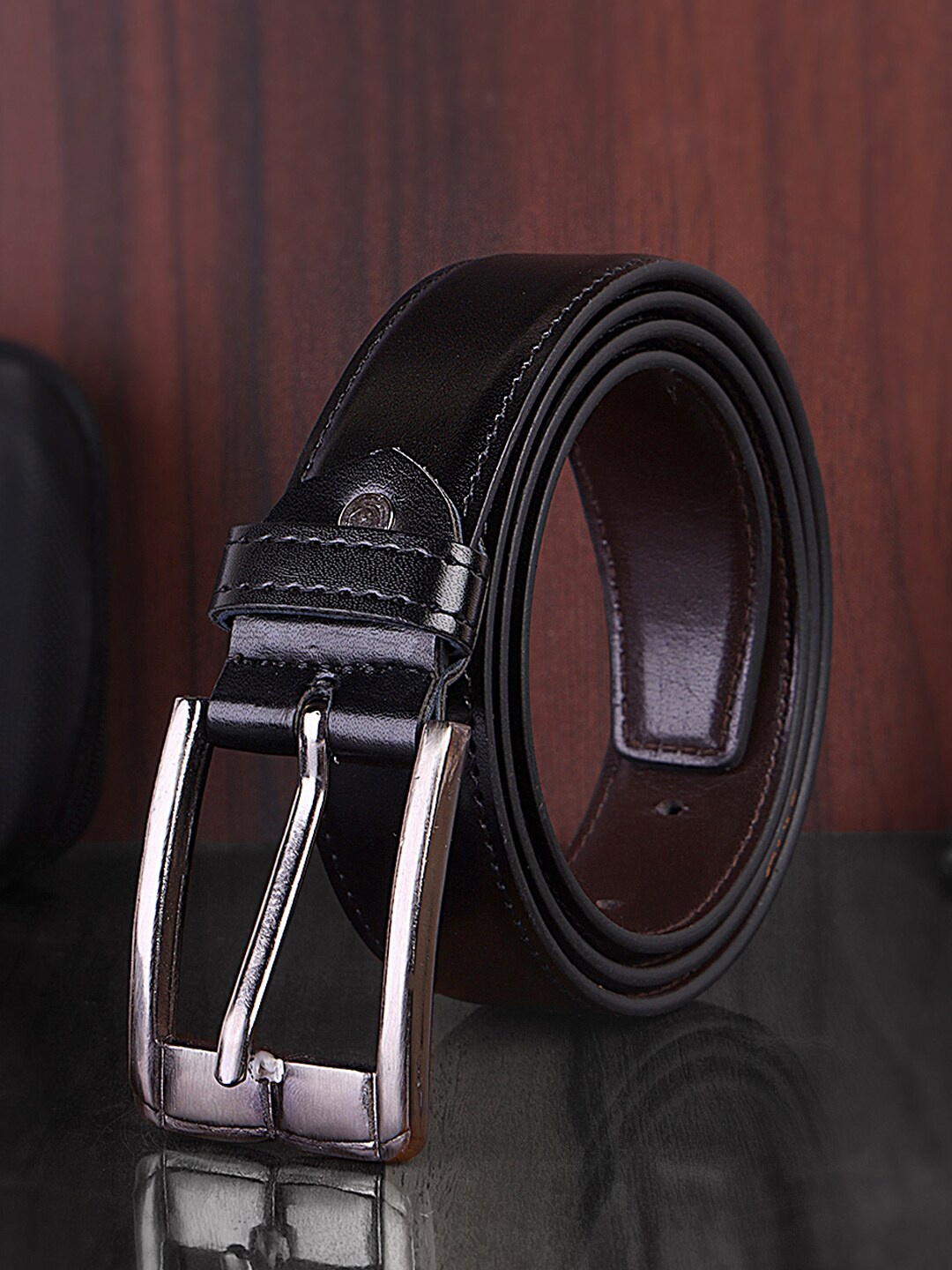 

INVICTUS Men Textured Slim Belt, Black