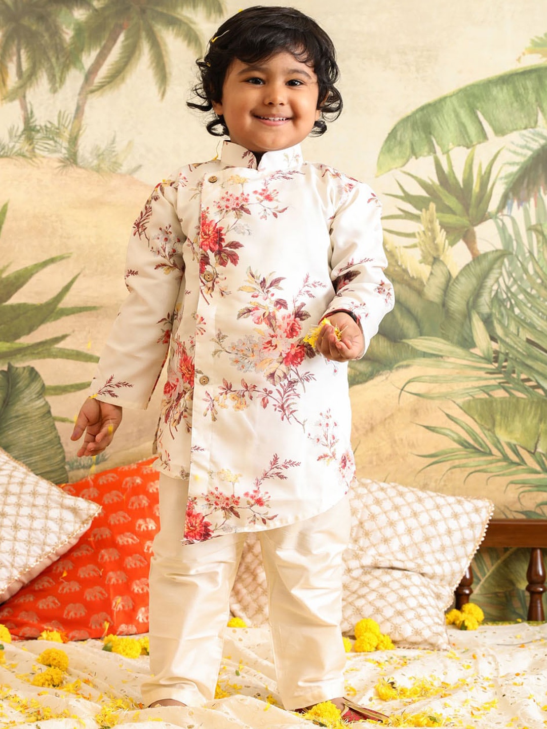 

VASTRAMAY SISHU Boys Floral Printed Mandarin Angrakha Collar Long Sleeve Kurta Sets, Cream