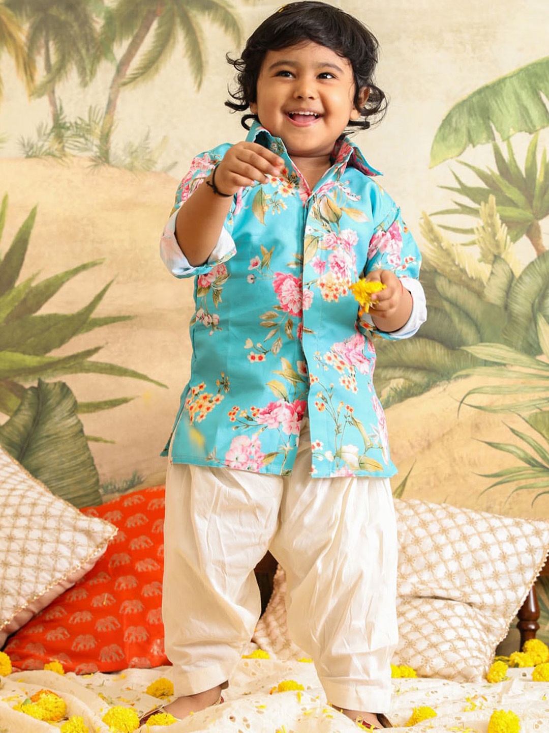 

VASTRAMAY Boys Shirt Collar Floral Printed Regular Kurta with Patiala, Blue