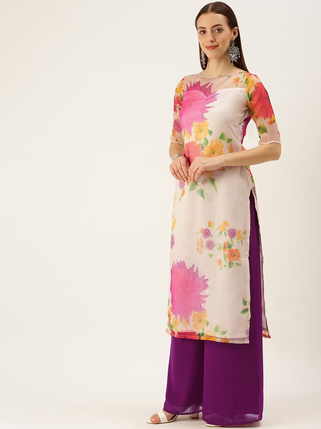 

Ethnovog Floral Printed Boat Neck Organza Kurta, Off white