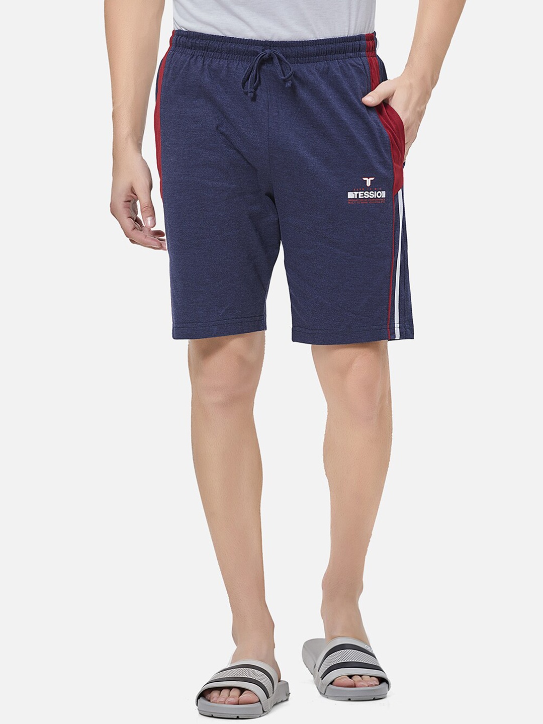

TESSIO Men Regular Fit Mid-Rise Sports Shorts, Navy blue