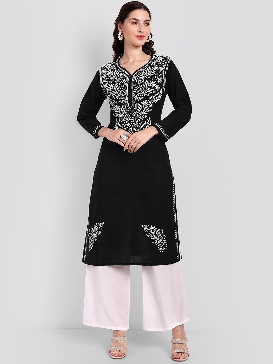 

Seva Chikan Ethnic Motifs Embroidered Thread Work Detailed Straight Kurta, Black
