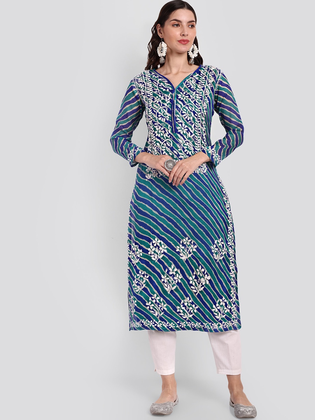 

Seva Chikan Leheriya Printed Thread Work Detailed Straight Kurta, Blue