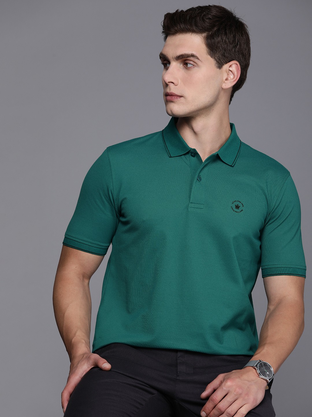 

Louis Philippe Polo Collar Applique Casual T-shirt, Green