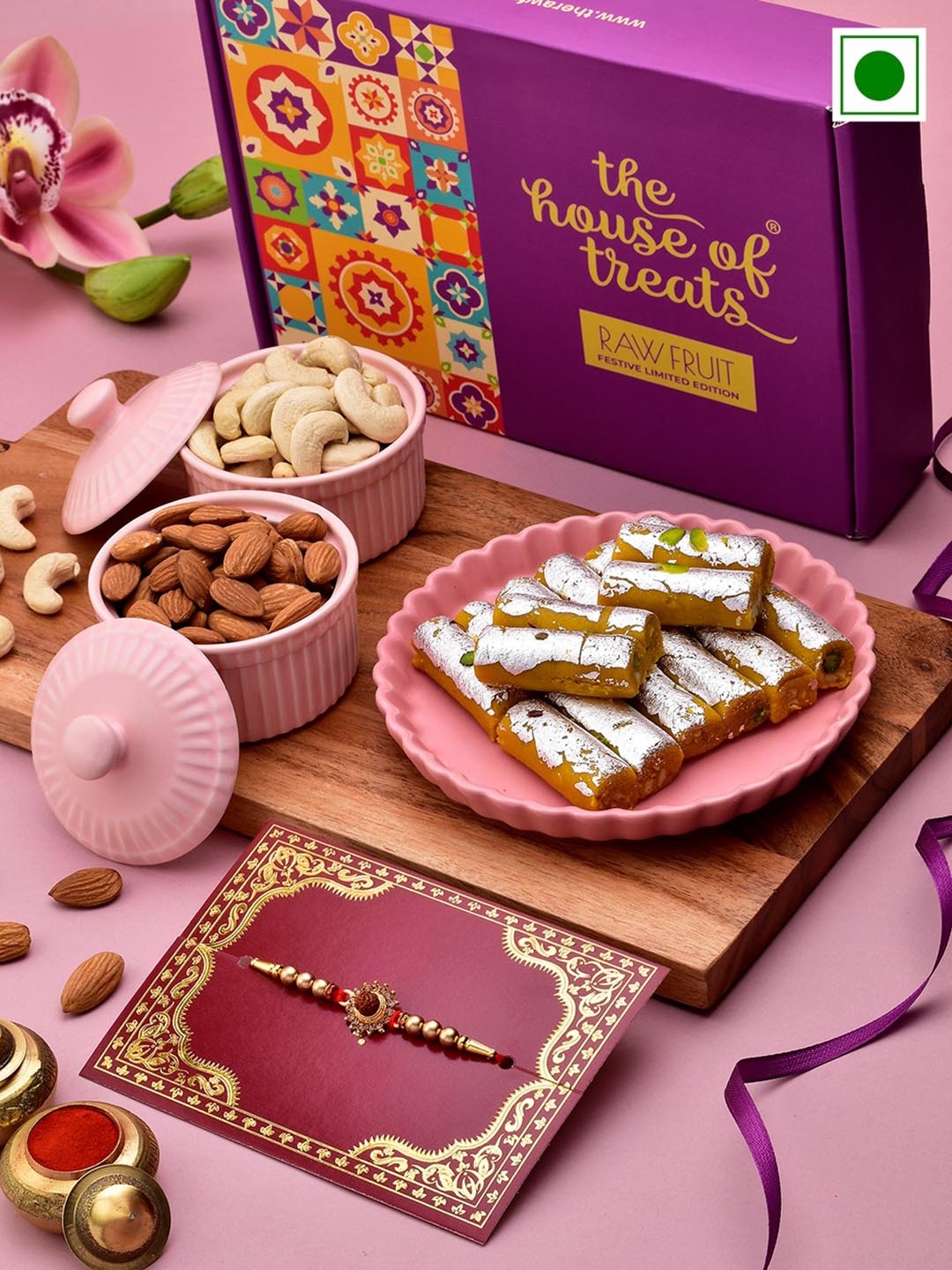 

RawFruit Sweets And Nuts Fusion With Rakhi 450gms, Brown