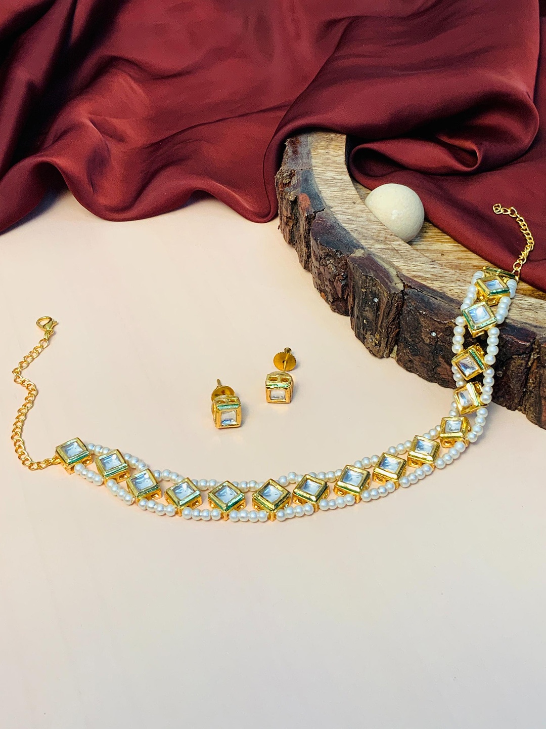 

ABDESIGNS Gold-Plated Kundan-Studded & Beaded Jewellery Set