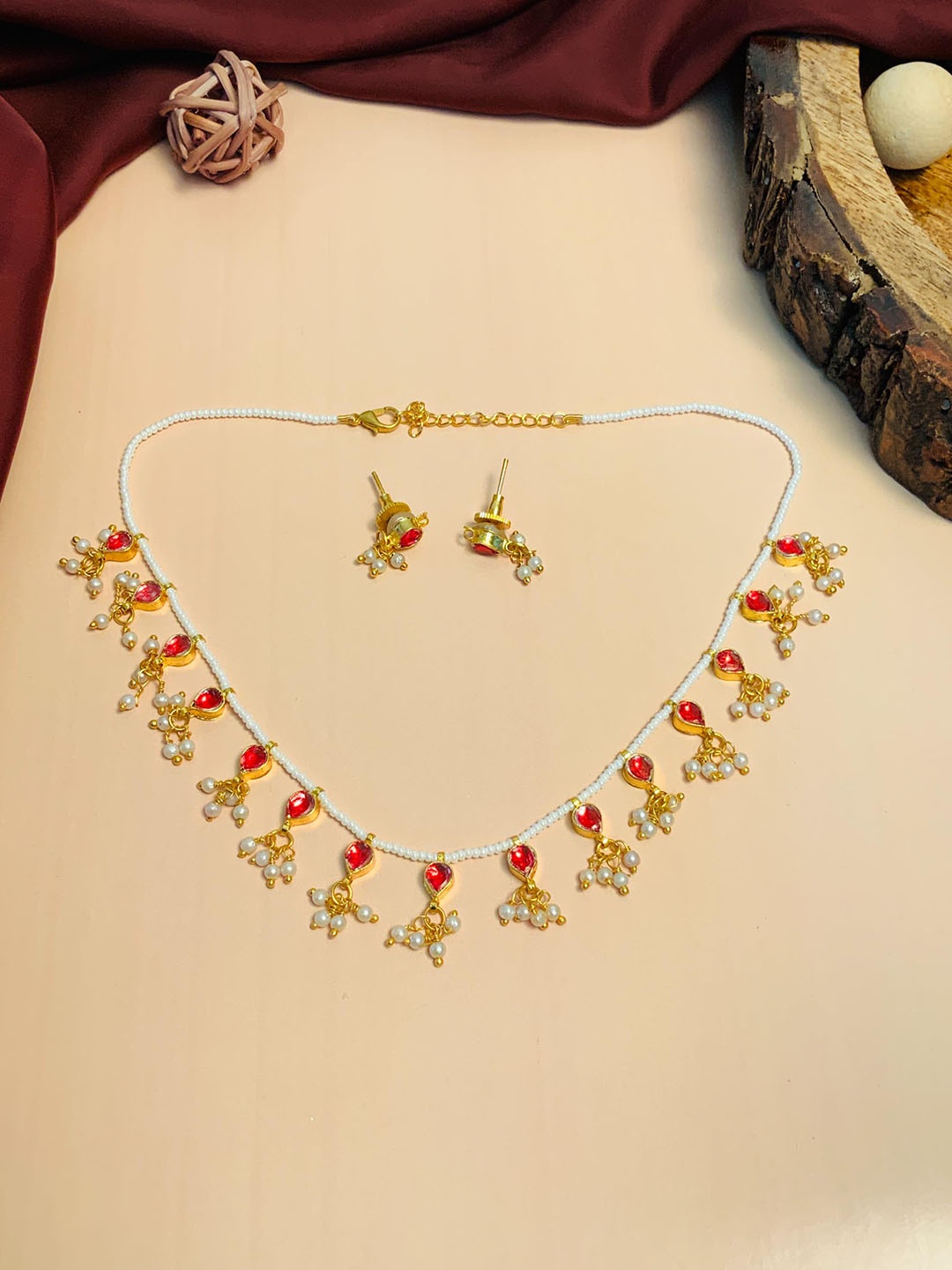 

ABDESIGNS Gold-Plated Kundan-Studded & Beaded Jewellery Set