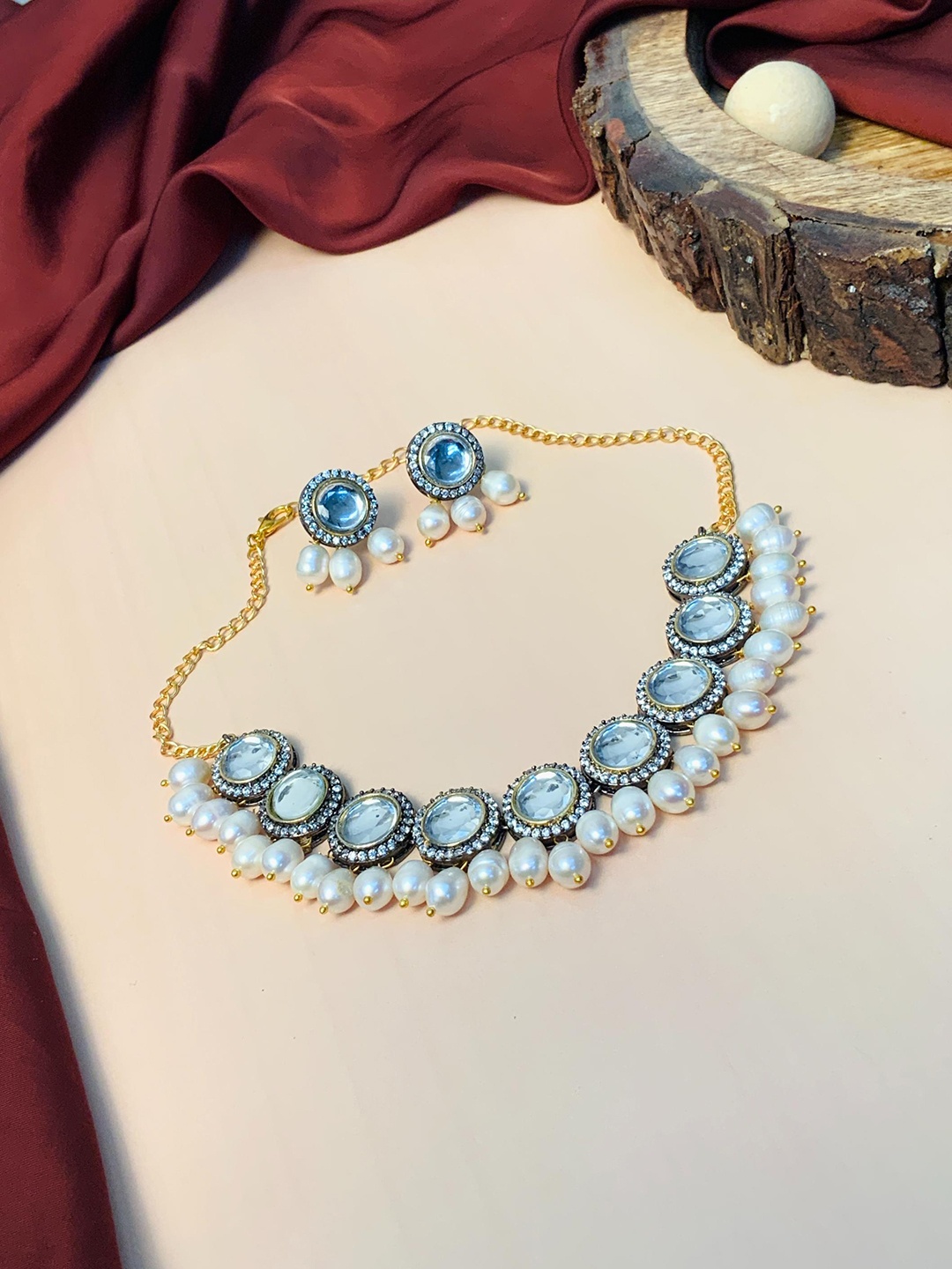 

ABDESIGNS Gold-Plated Kundan-Studded & Pearl Beaded Jewellery Set