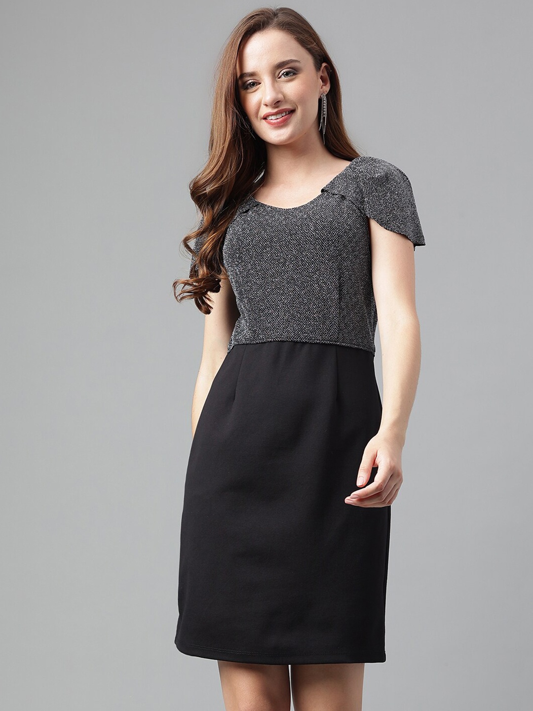 Latin Quarters Geometric Printed Cap Sleeves A-Line Dress, Silver