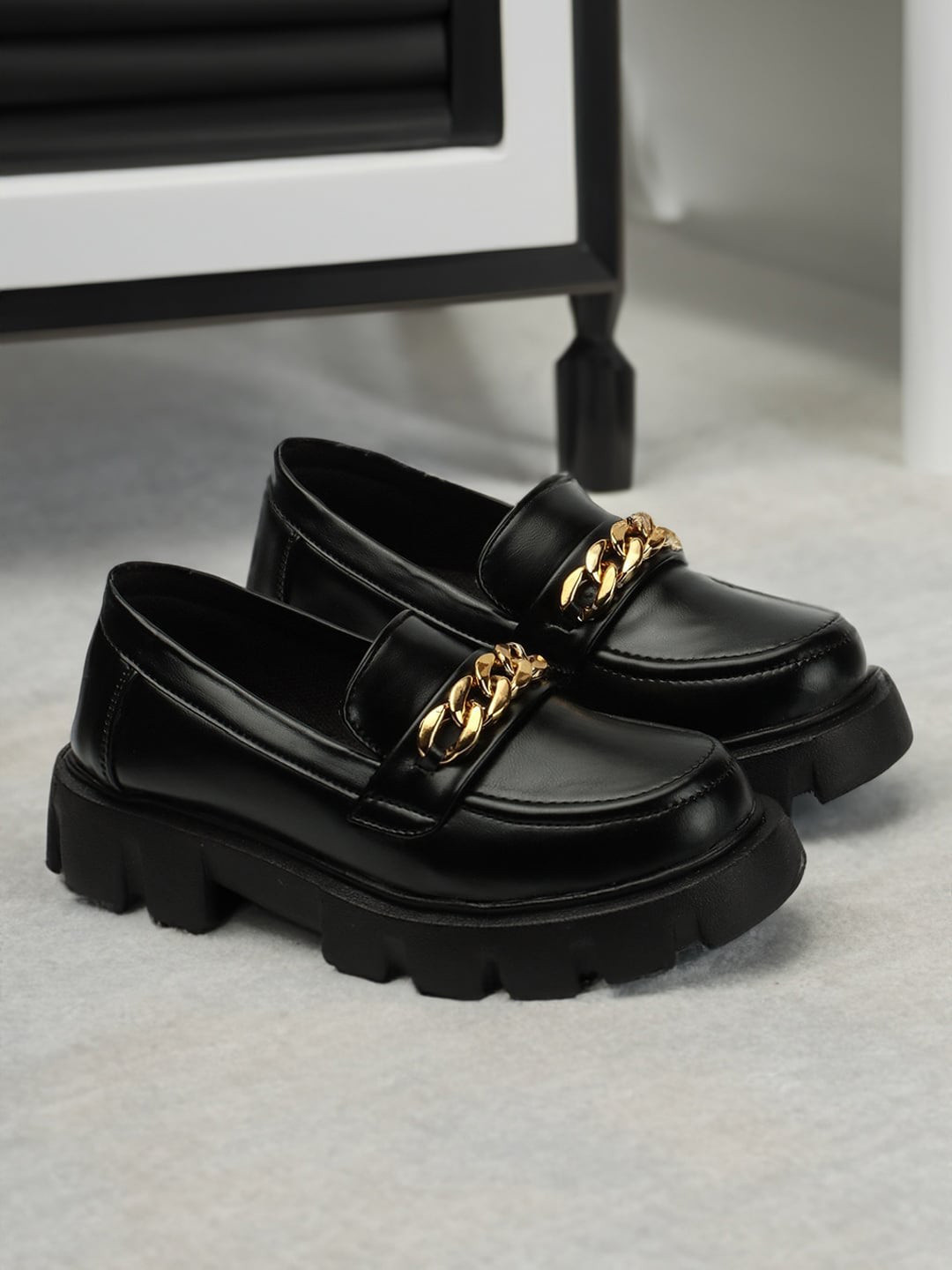 

RINDAS Women Embellished Lightweight Horsebit Loafers, Black