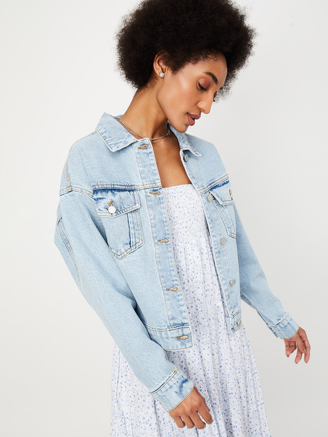 

max Washed Spread Collar Denim Jacket, Blue