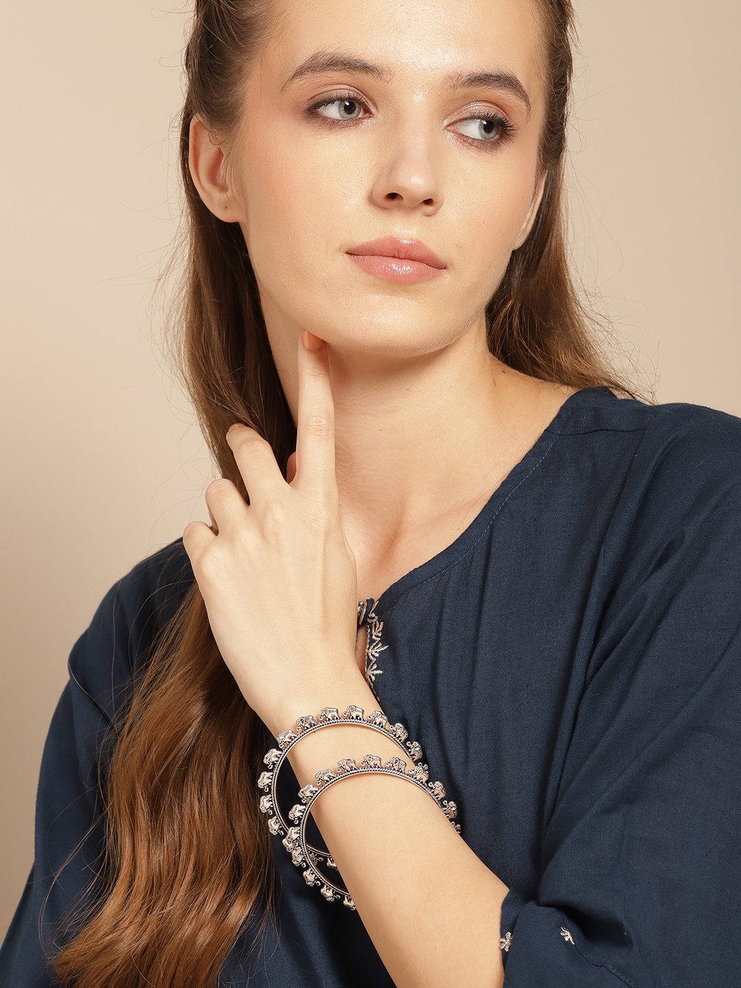 

Sangria Set Of 2 Silver-Plated Oxidised Bangles