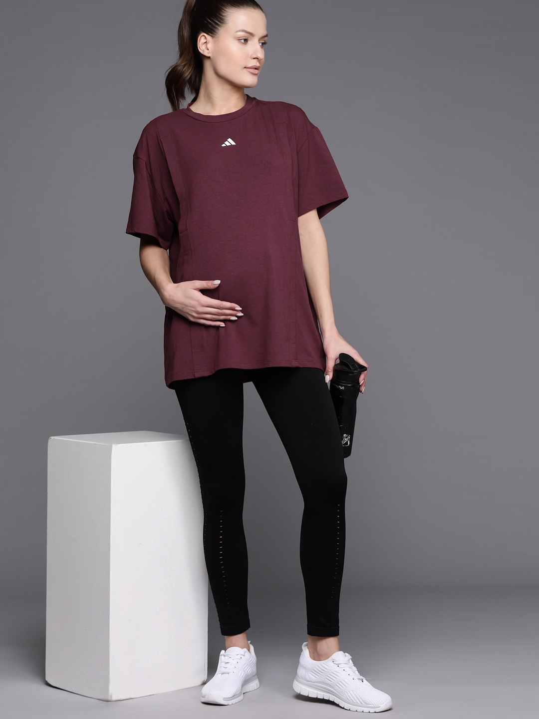 

ADIDAS Training Essentials Maternity T-shirt, Burgundy