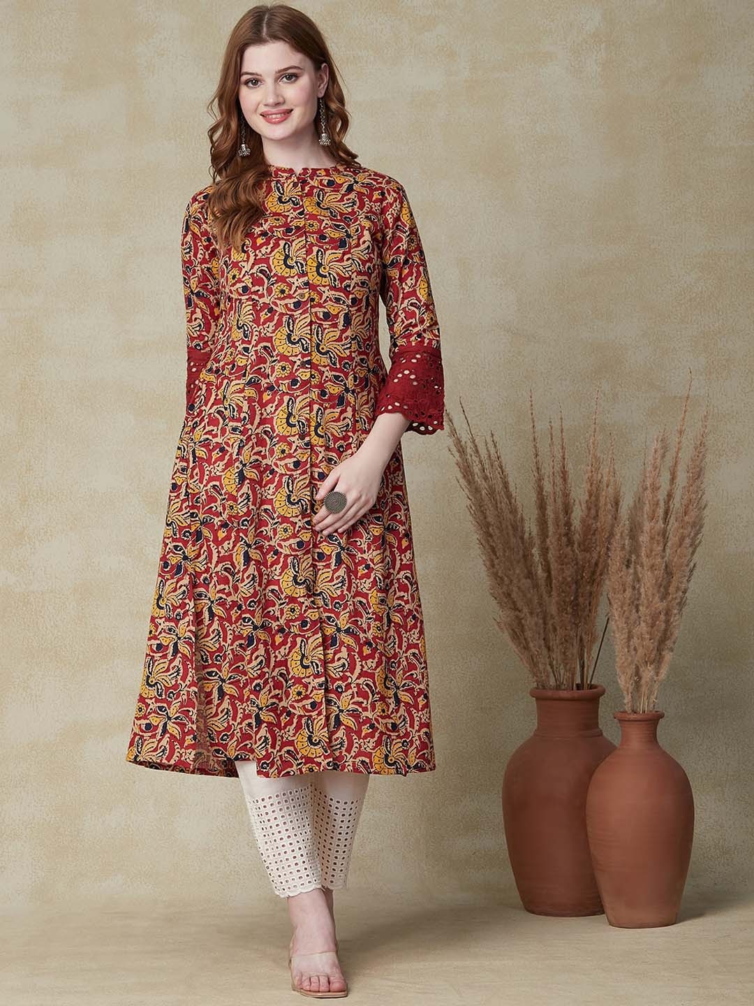 

FASHOR Maroon Floral Printed Mandarin Collar A-Line Paneled Kurta