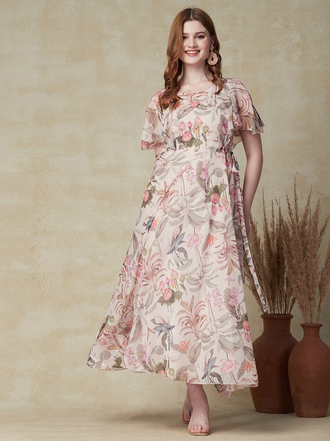 

FASHOR Cream-Coloured Flared Sleeves Floral Printed Fit and Flare Dress