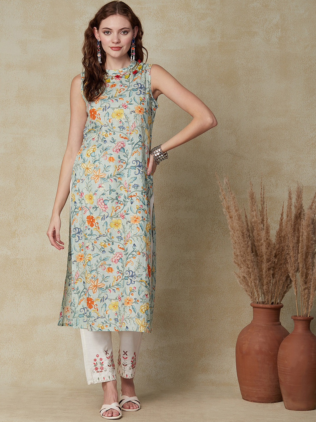

FASHOR Green Floral Printed Sequinned Detailed Straight Kurta