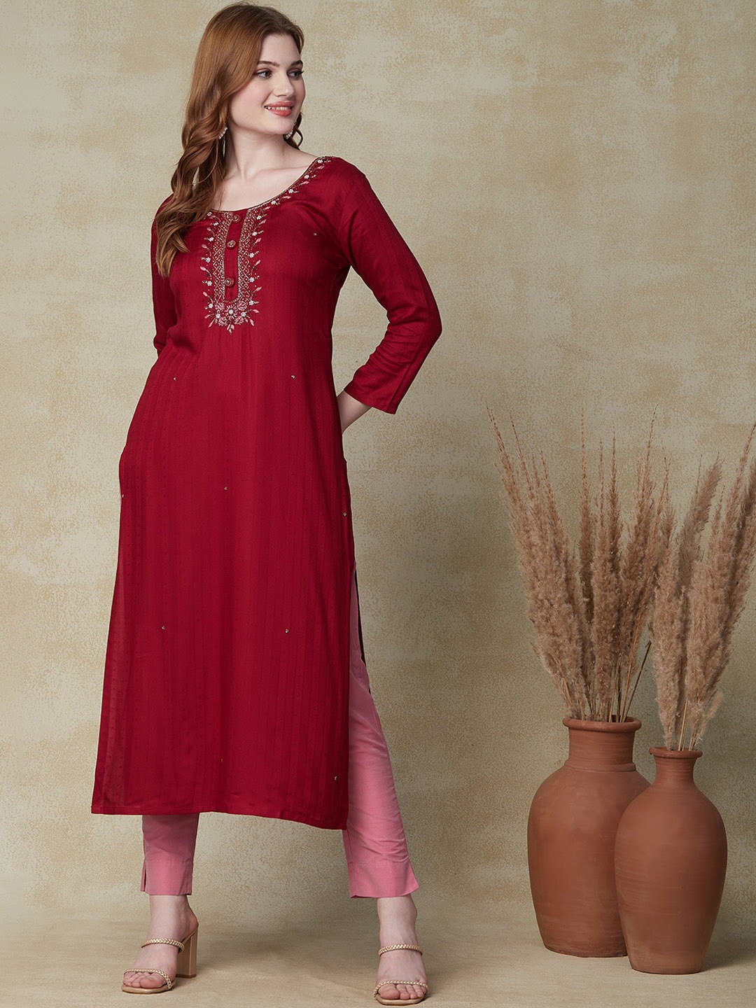 

FASHOR Maroon Ethnic Motifs Yoke Design Beads and Stones Straight Kurta