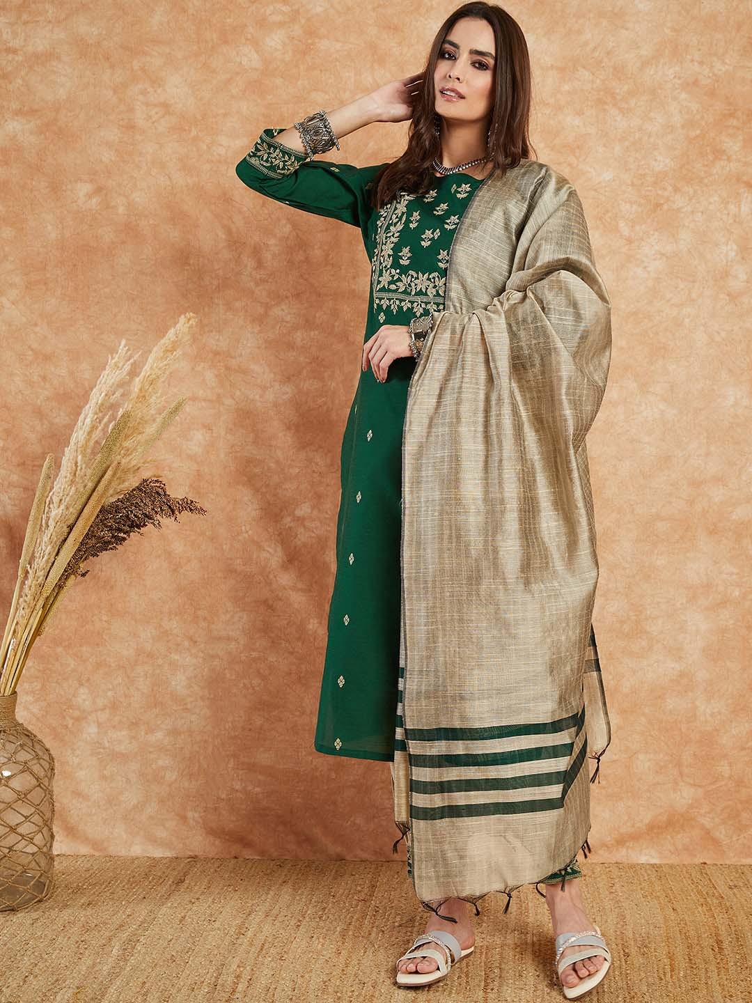 Sangria Green & Gold-Toned Floral Embroidered Straight Kurta With Salwar & Dupatta