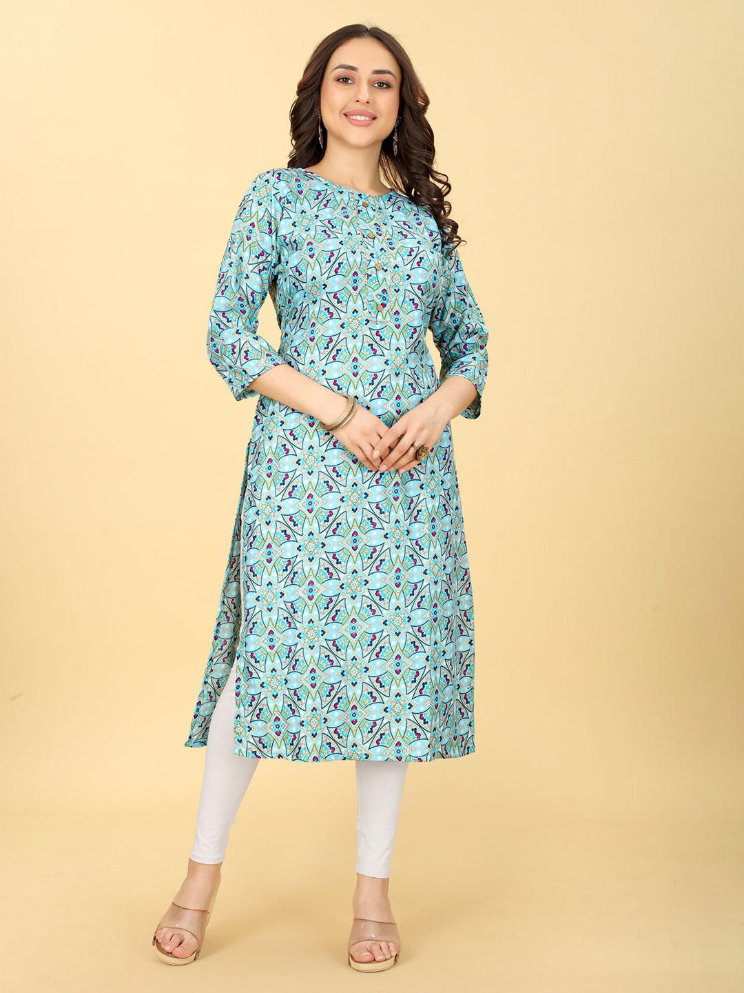 

Ijya Ethnic Motifs Printed Gotta Patti Detail Straight Kurta, Turquoise blue