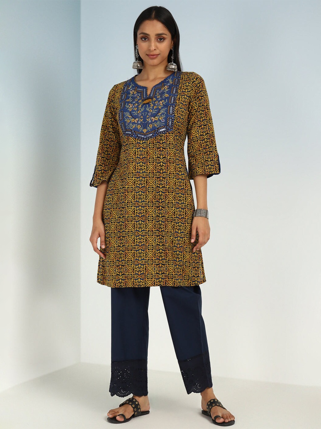 

Lakshita Ethnic Motifs Printed Thread Work Regular Kurta, Navy blue